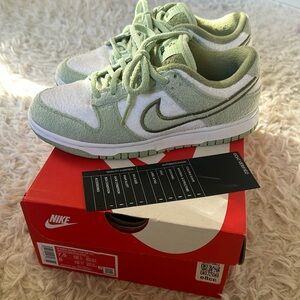 Women’s Nike low dunks